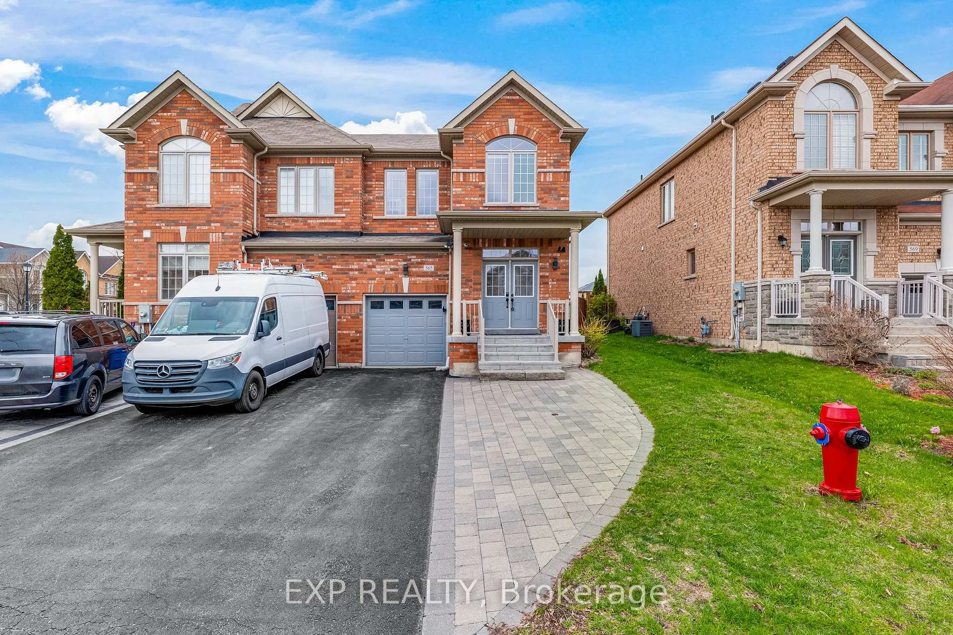 Photo 1 of 565 Foxcroft Boulevard, Newmarket, Stonehaven-Wyndham — HOMEH