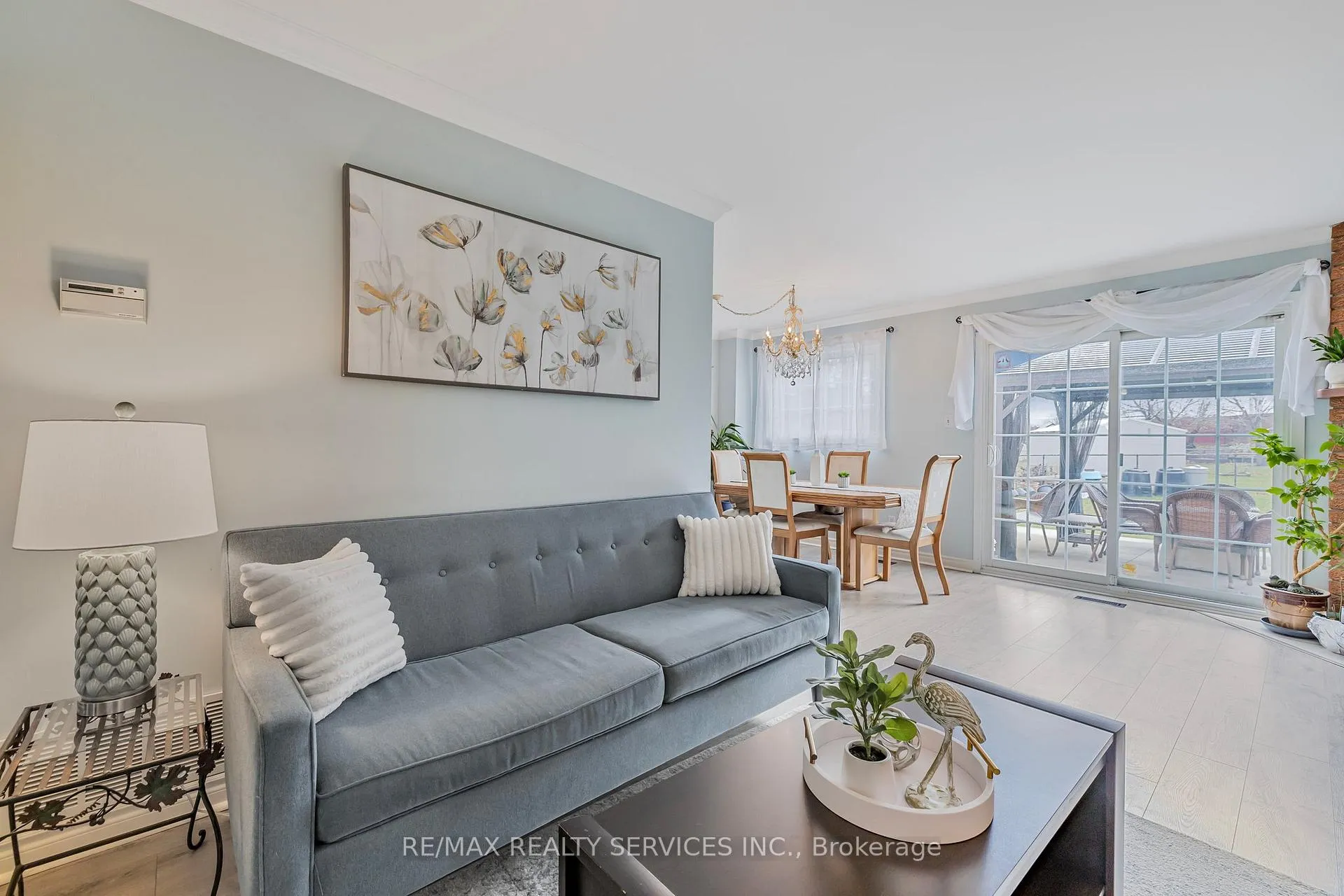 Photo 6 of 40 Crenshaw Court, Brampton, Heart Lake West — HOMEH