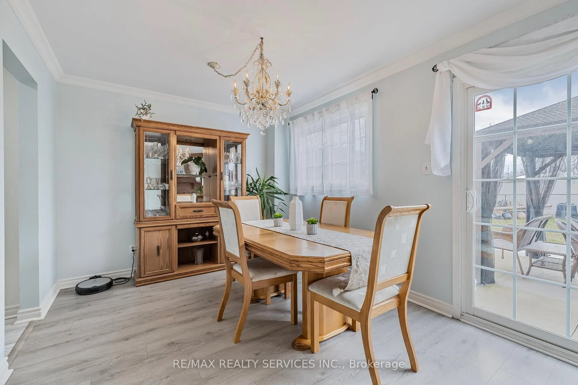 Photo 10 of 40 Crenshaw Court, Brampton, Heart Lake West — HOMEH