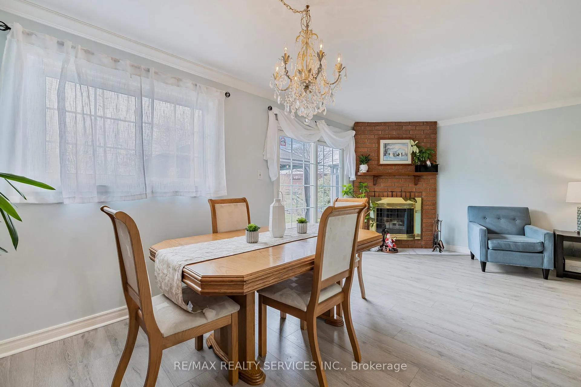 Photo 11 of 40 Crenshaw Court, Brampton, Heart Lake West — HOMEH