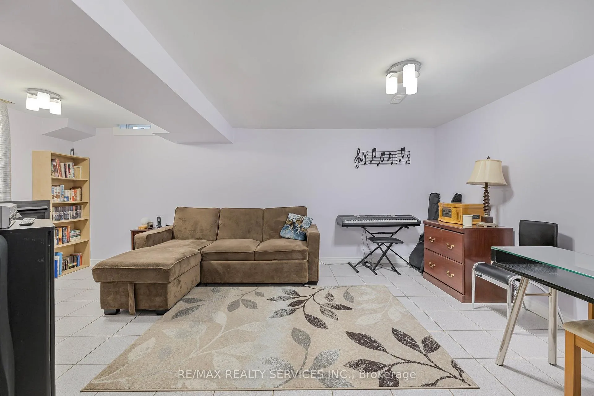 Photo 23 of 40 Crenshaw Court, Brampton, Heart Lake West — HOMEH