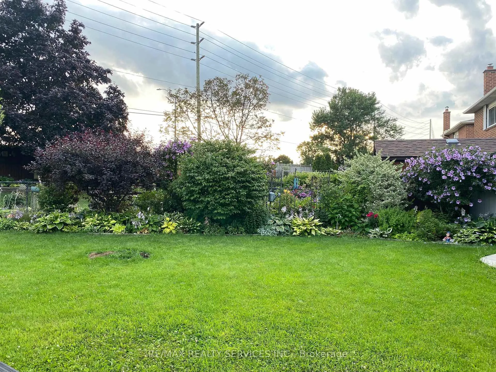 Photo 37 of 40 Crenshaw Court, Brampton, Heart Lake West — HOMEH