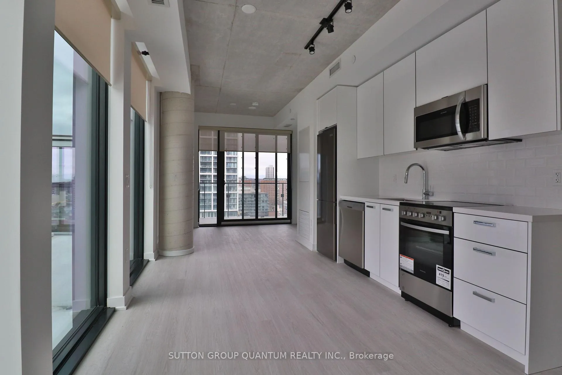 Photo 2 of Unit 1405, 284 King Street E, Toronto, Moss Park — HOMEH