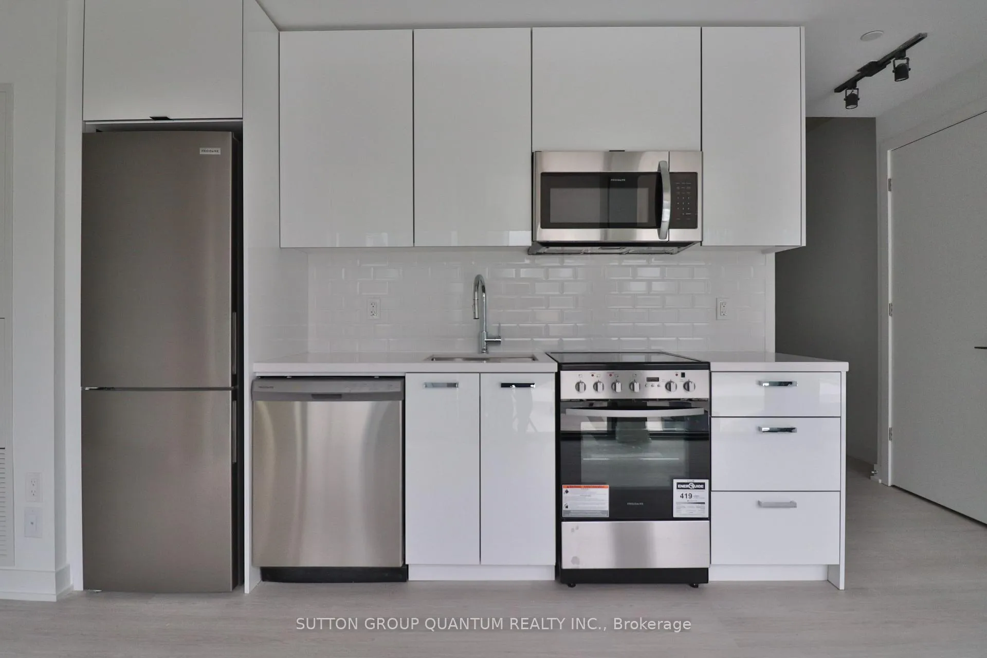 Photo 5 of Unit 1405, 284 King Street E, Toronto, Moss Park — HOMEH