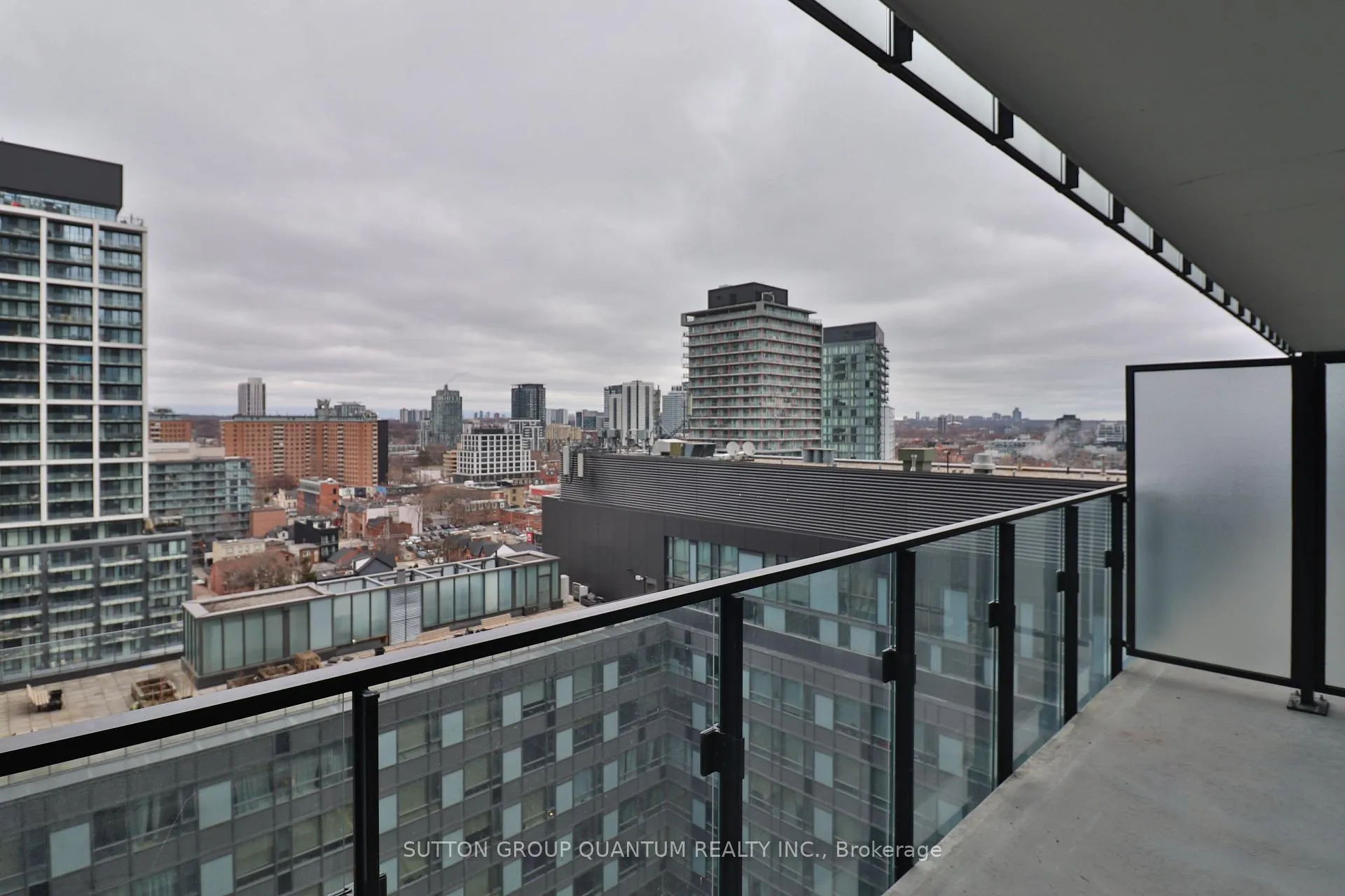 Photo 10 of Unit 1405, 284 King Street E, Toronto, Moss Park — HOMEH