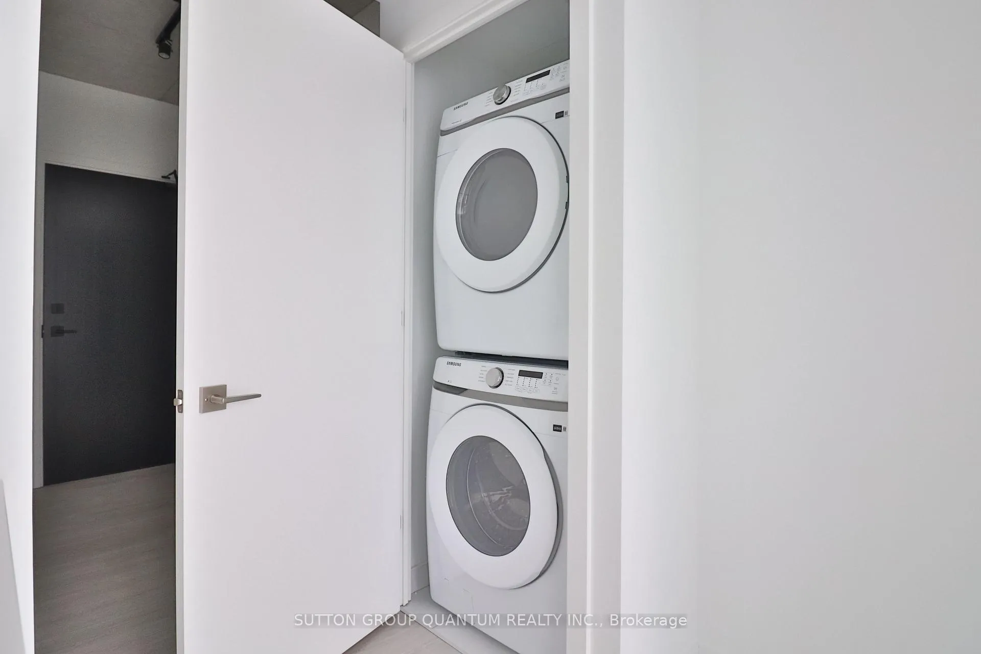 Photo 12 of Unit 1405, 284 King Street E, Toronto, Moss Park — HOMEH