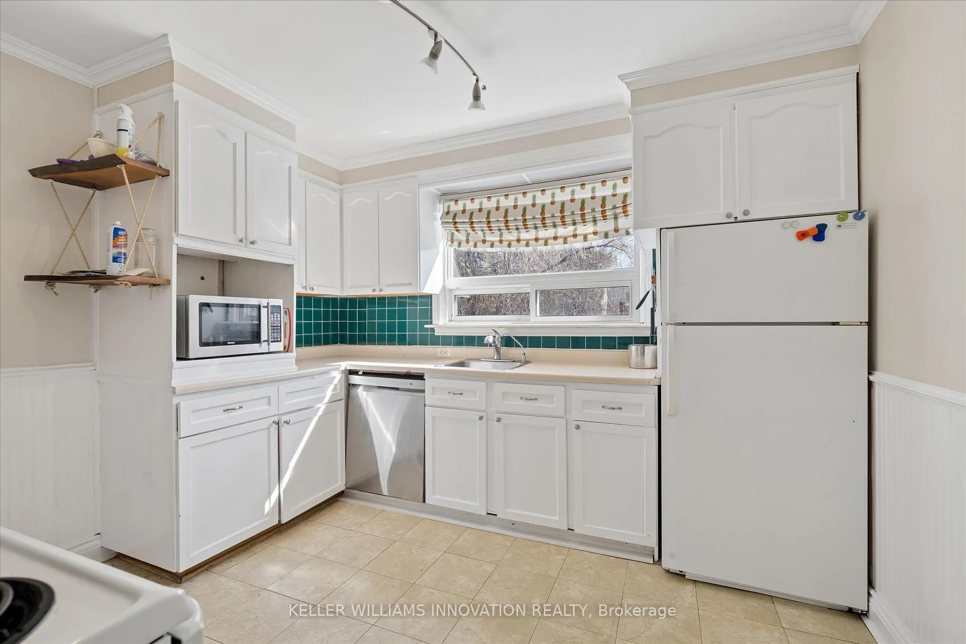 Photo 9 of 12 St Vincent Street, Kitchener — HOMEH