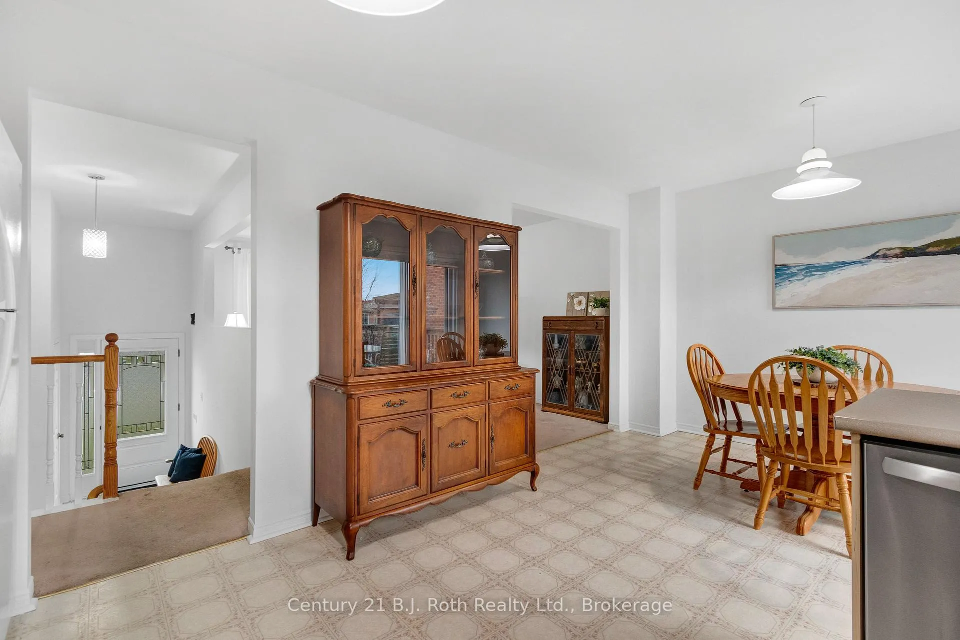 Photo 13 of 7 Carmichael Court, Orillia — HOMEH