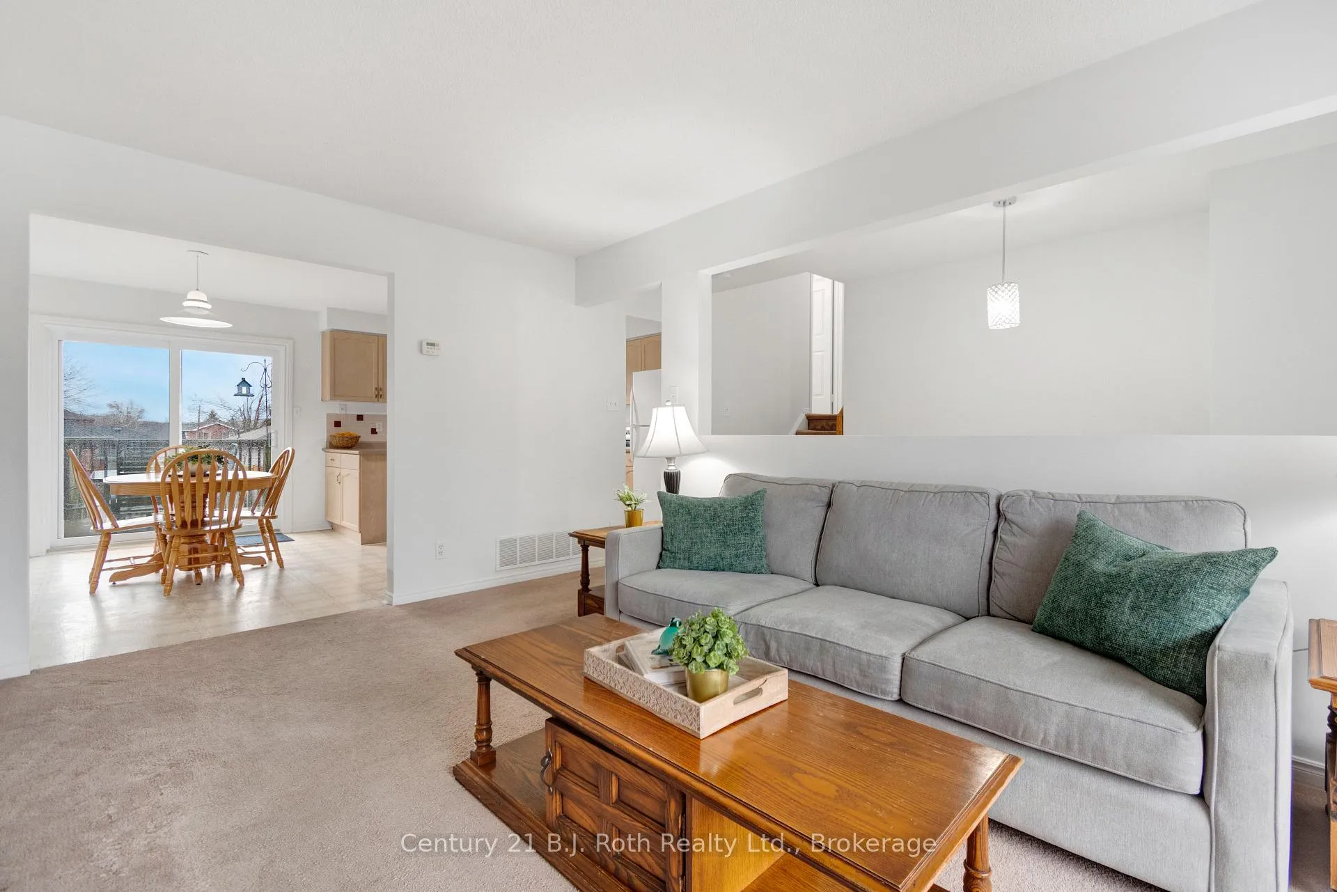 Photo 19 of 7 Carmichael Court, Orillia — HOMEH