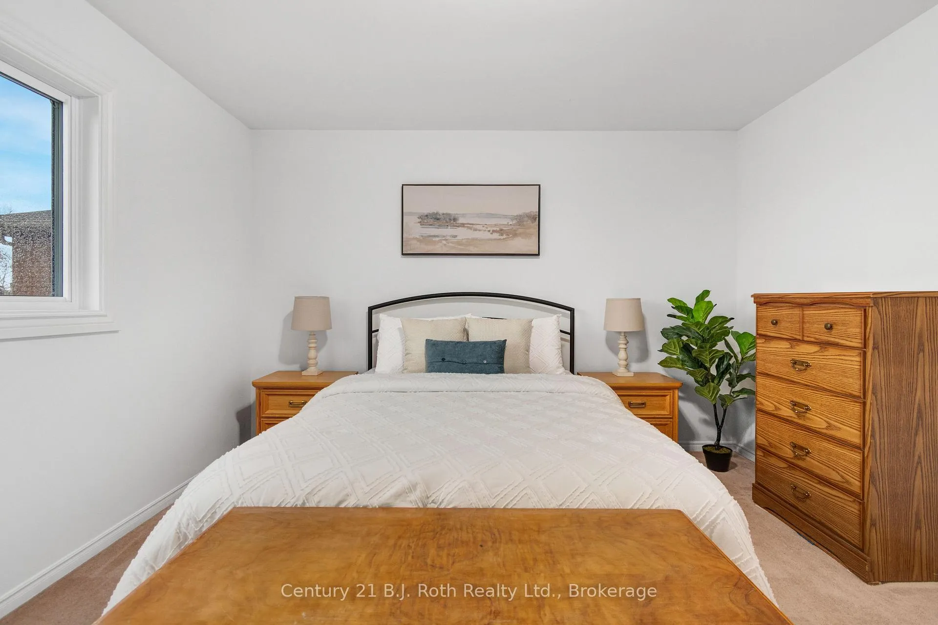 Photo 22 of 7 Carmichael Court, Orillia — HOMEH