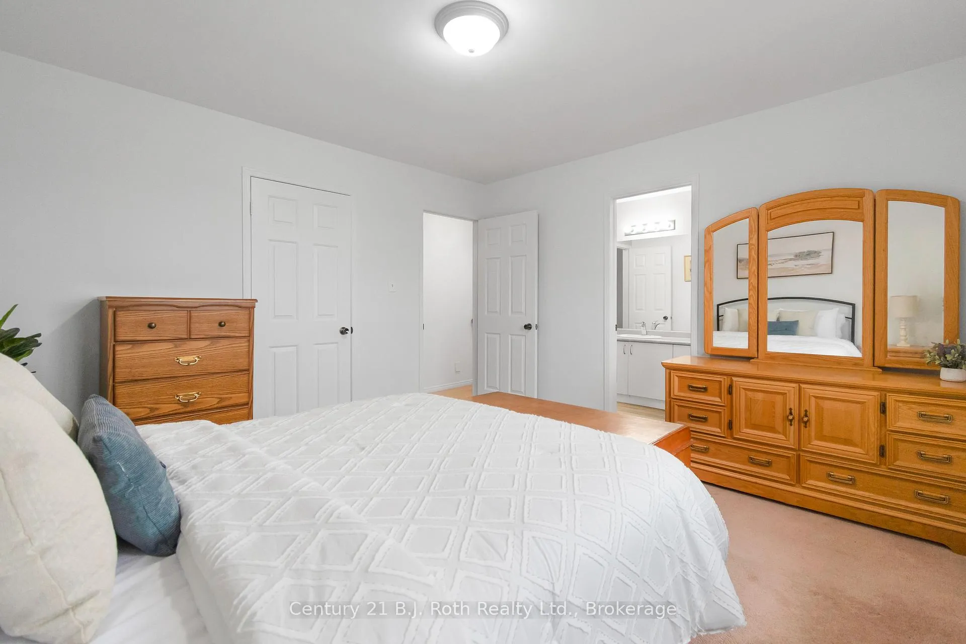 Photo 24 of 7 Carmichael Court, Orillia — HOMEH