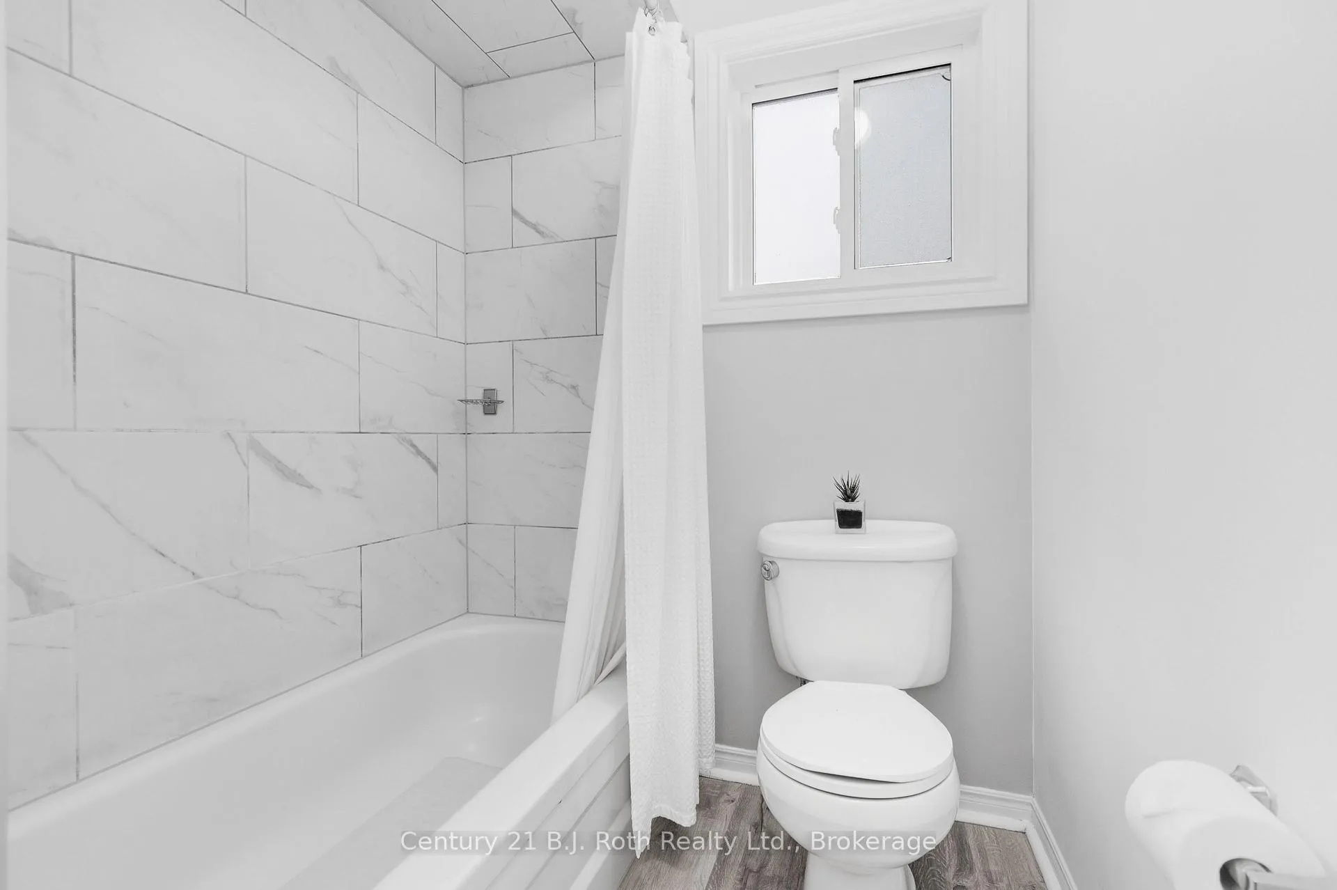 Photo 28 of 7 Carmichael Court, Orillia — HOMEH