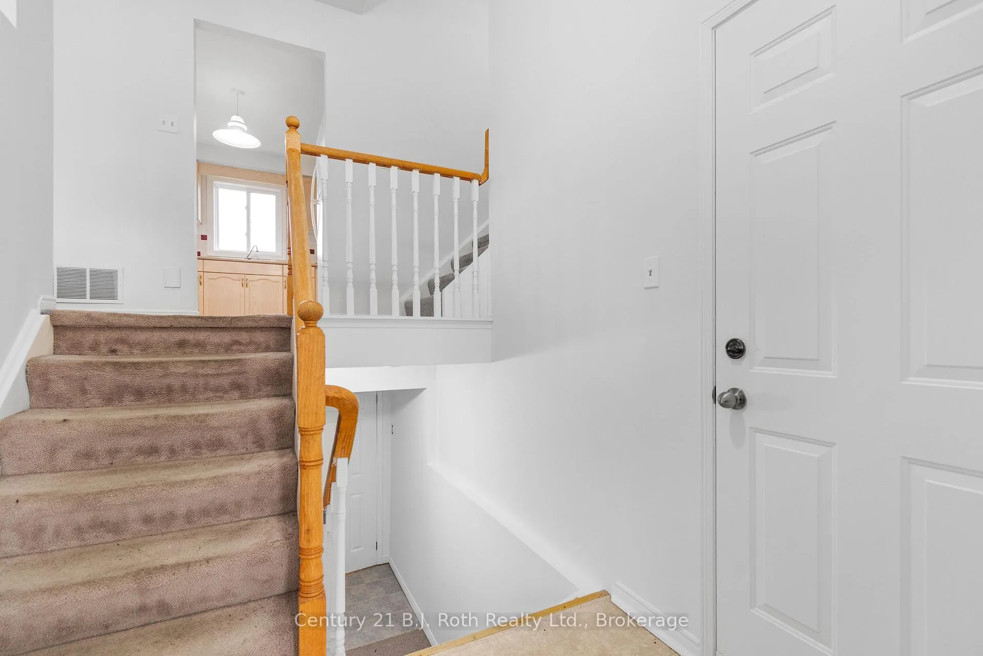 Photo 29 of 7 Carmichael Court, Orillia — HOMEH