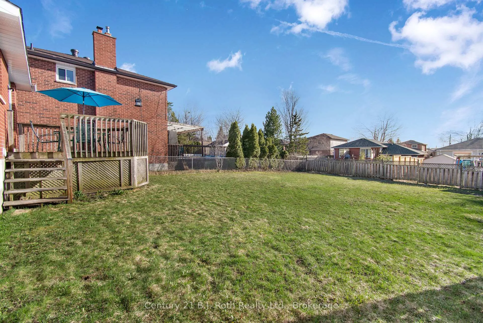 Photo 37 of 7 Carmichael Court, Orillia — HOMEH