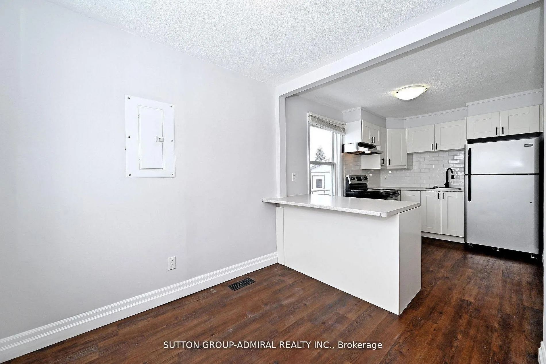 Photo 9 of 145 Ninth Avenue, Kitchener — HOMEH