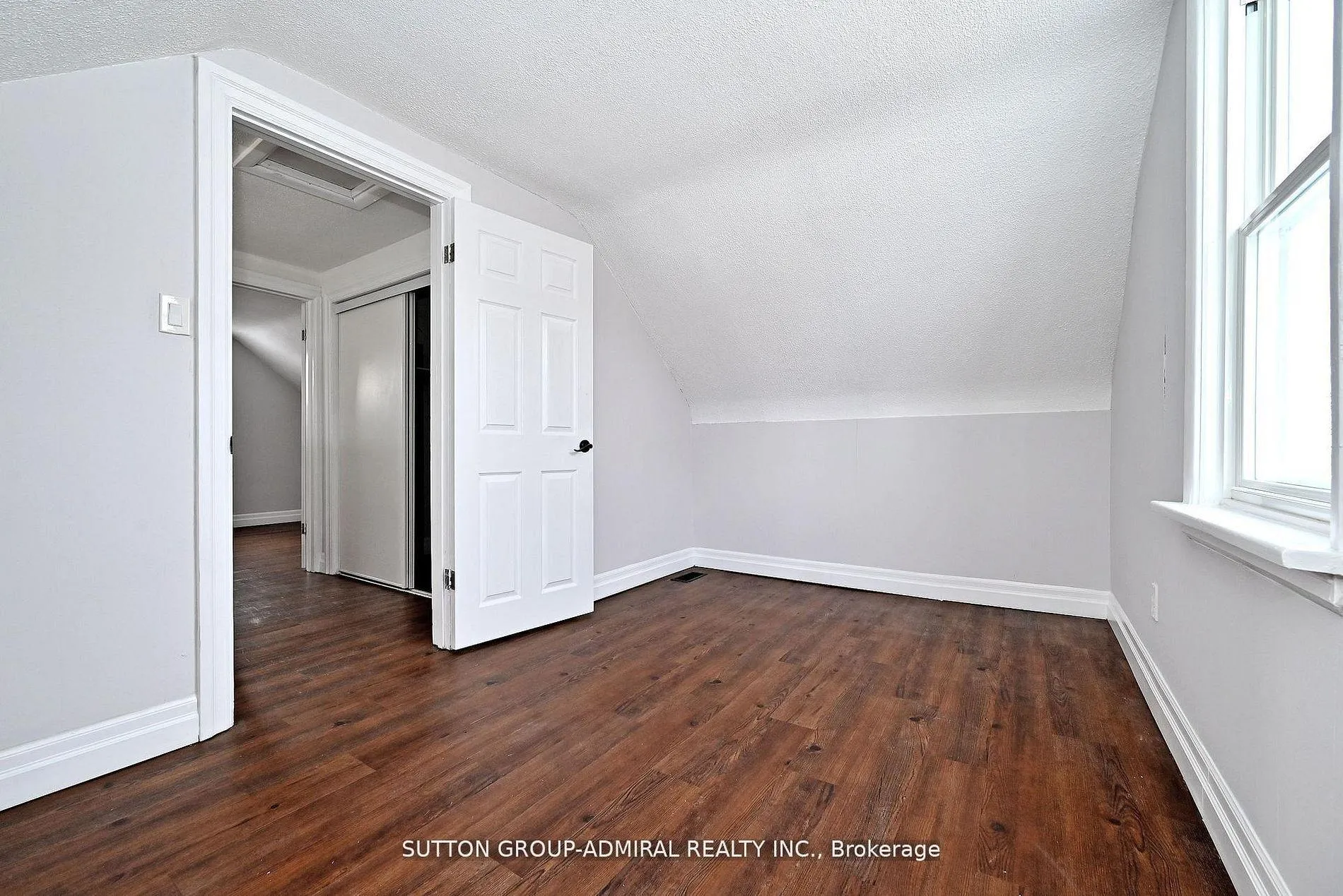 Photo 30 of 145 Ninth Avenue, Kitchener — HOMEH