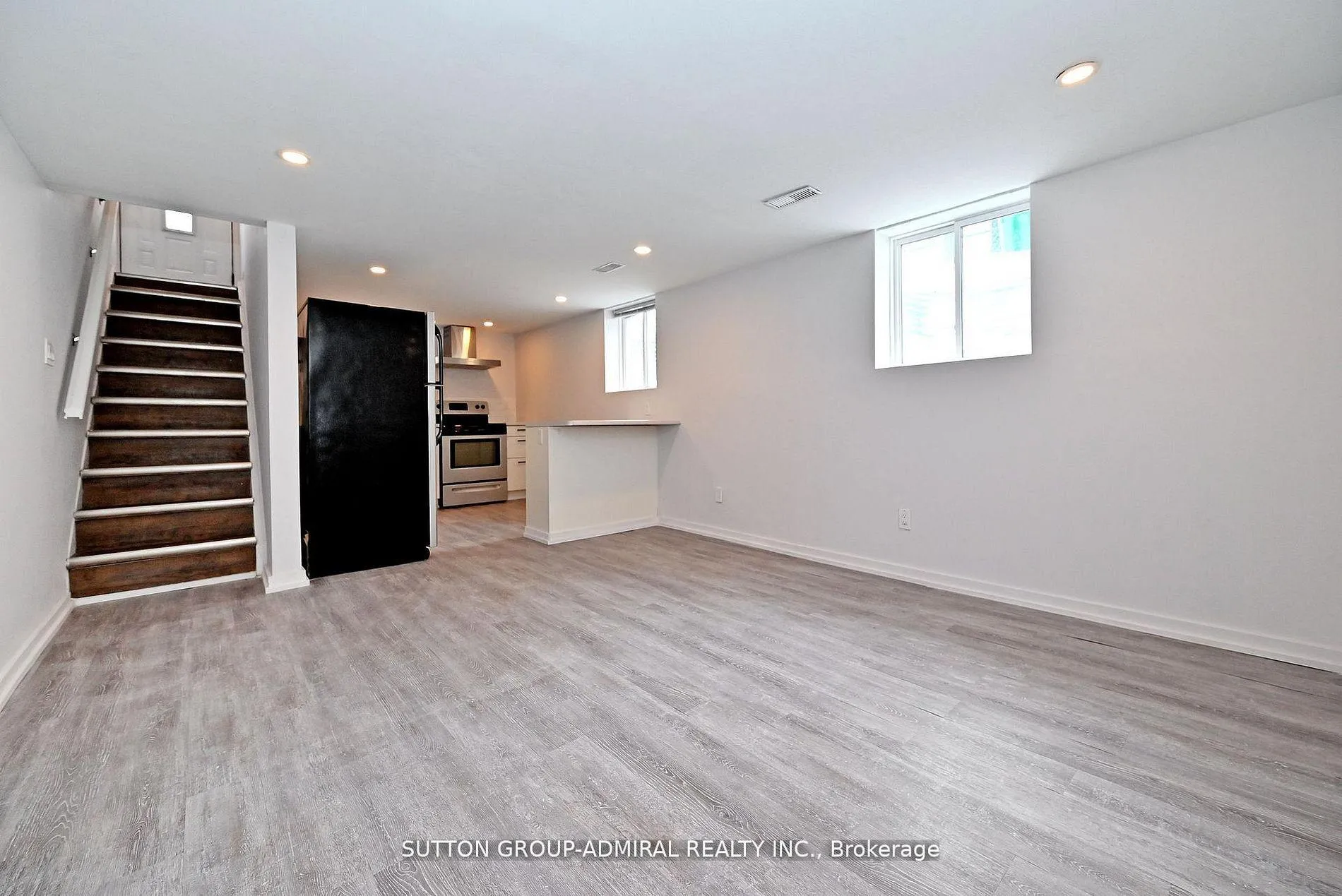 Photo 33 of 145 Ninth Avenue, Kitchener — HOMEH