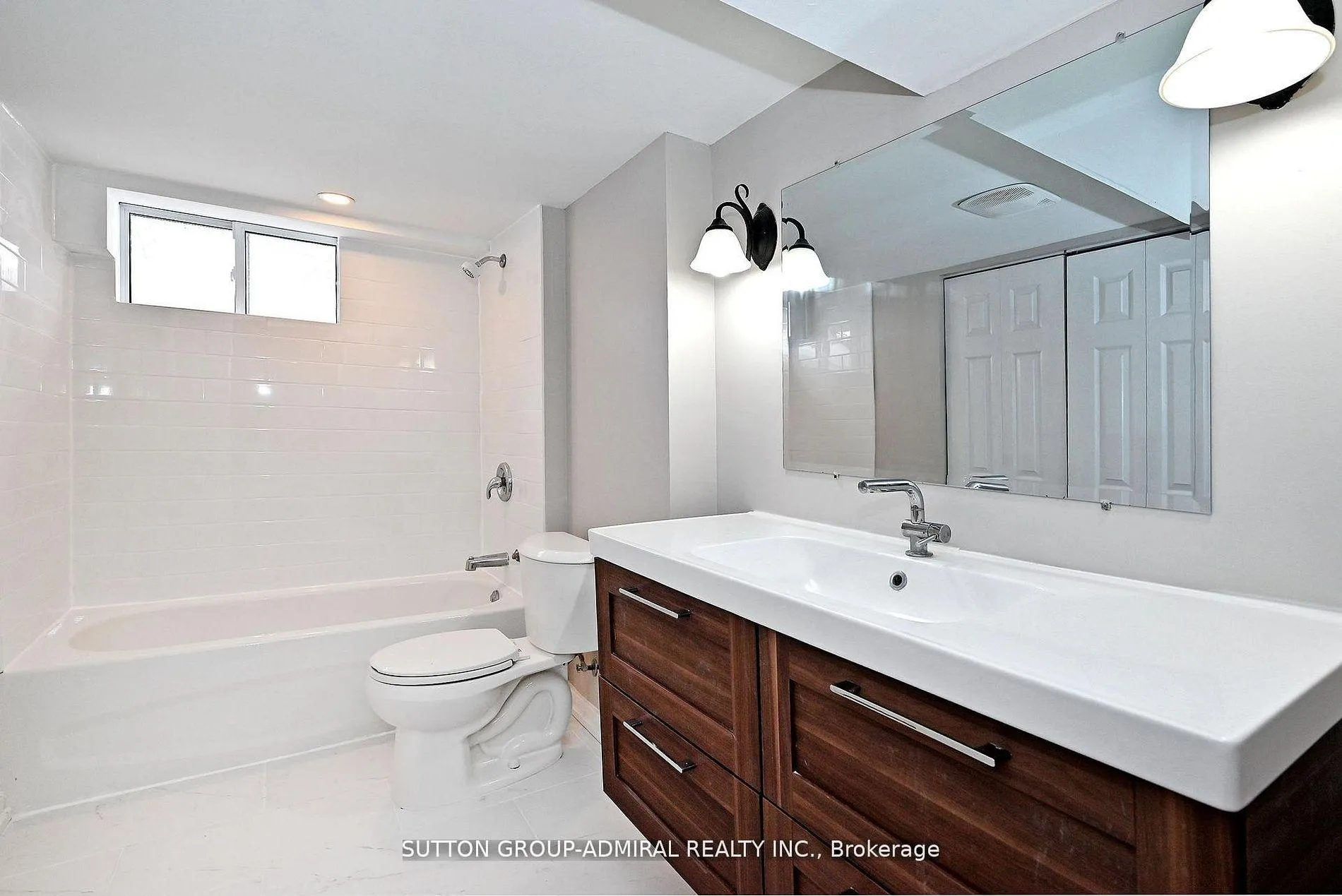 Photo 37 of 145 Ninth Avenue, Kitchener — HOMEH