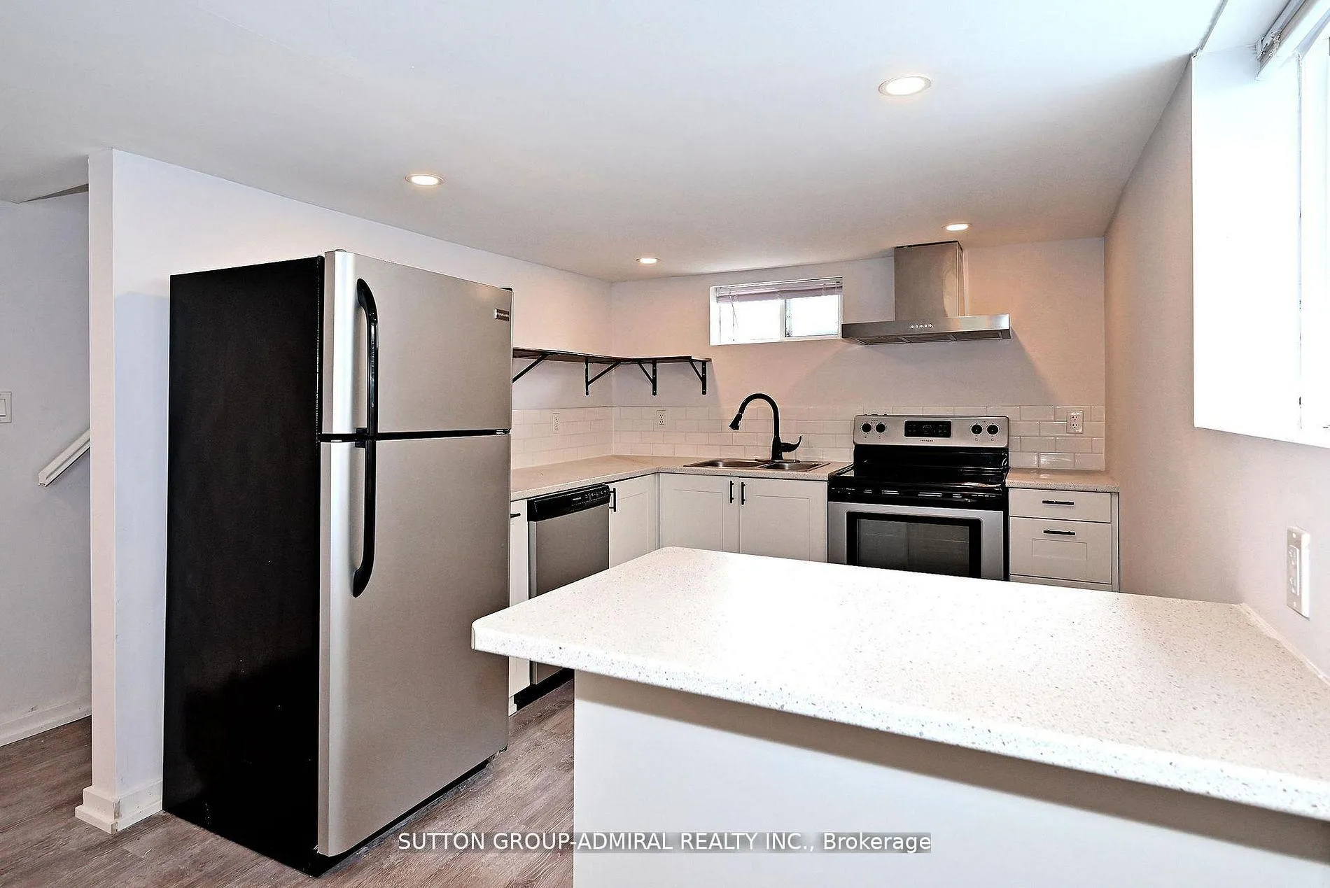 Photo 39 of 145 Ninth Avenue, Kitchener — HOMEH
