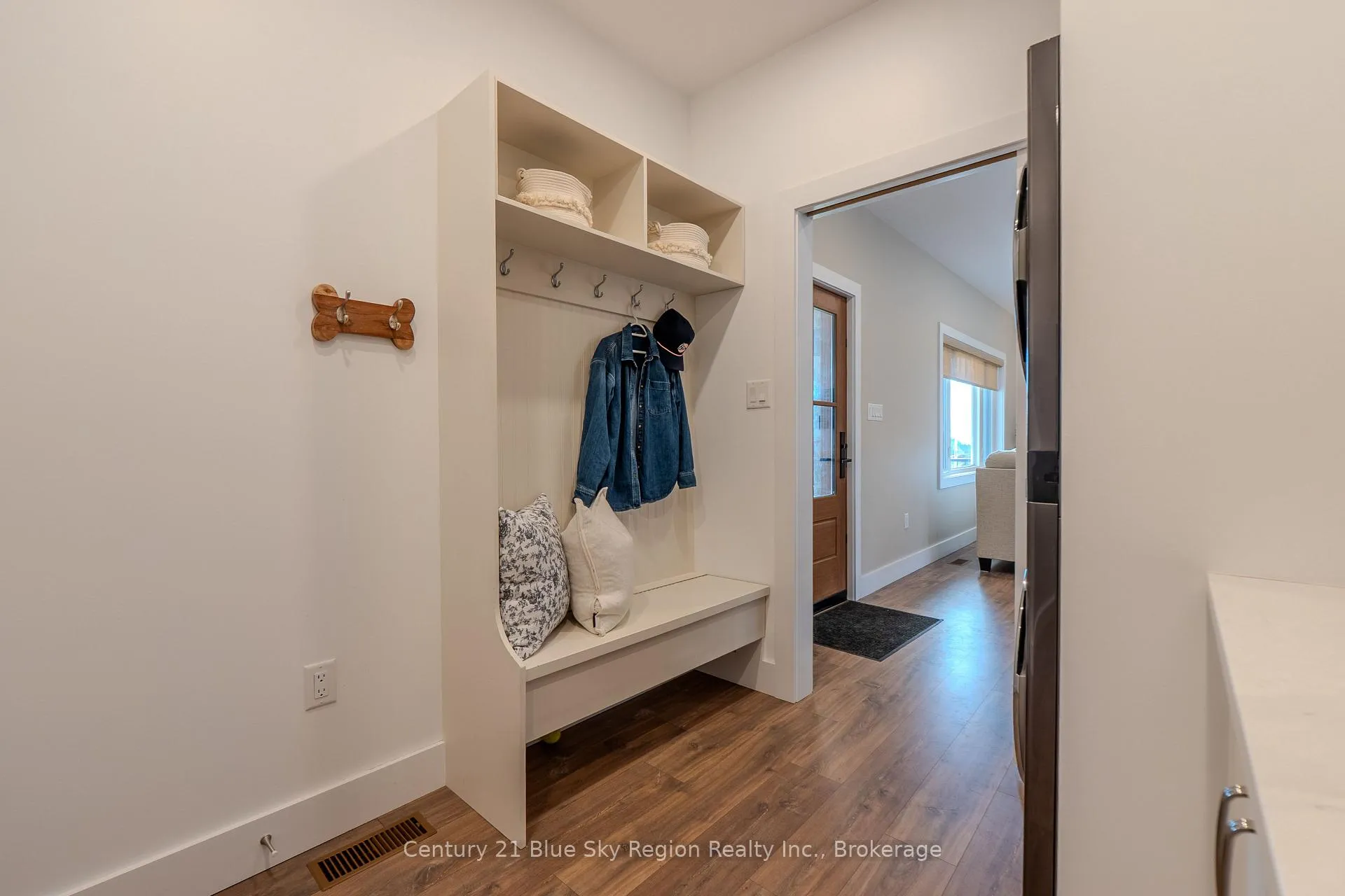Photo 32 of 14 Evan Place, North Bay, Airport — HOMEH
