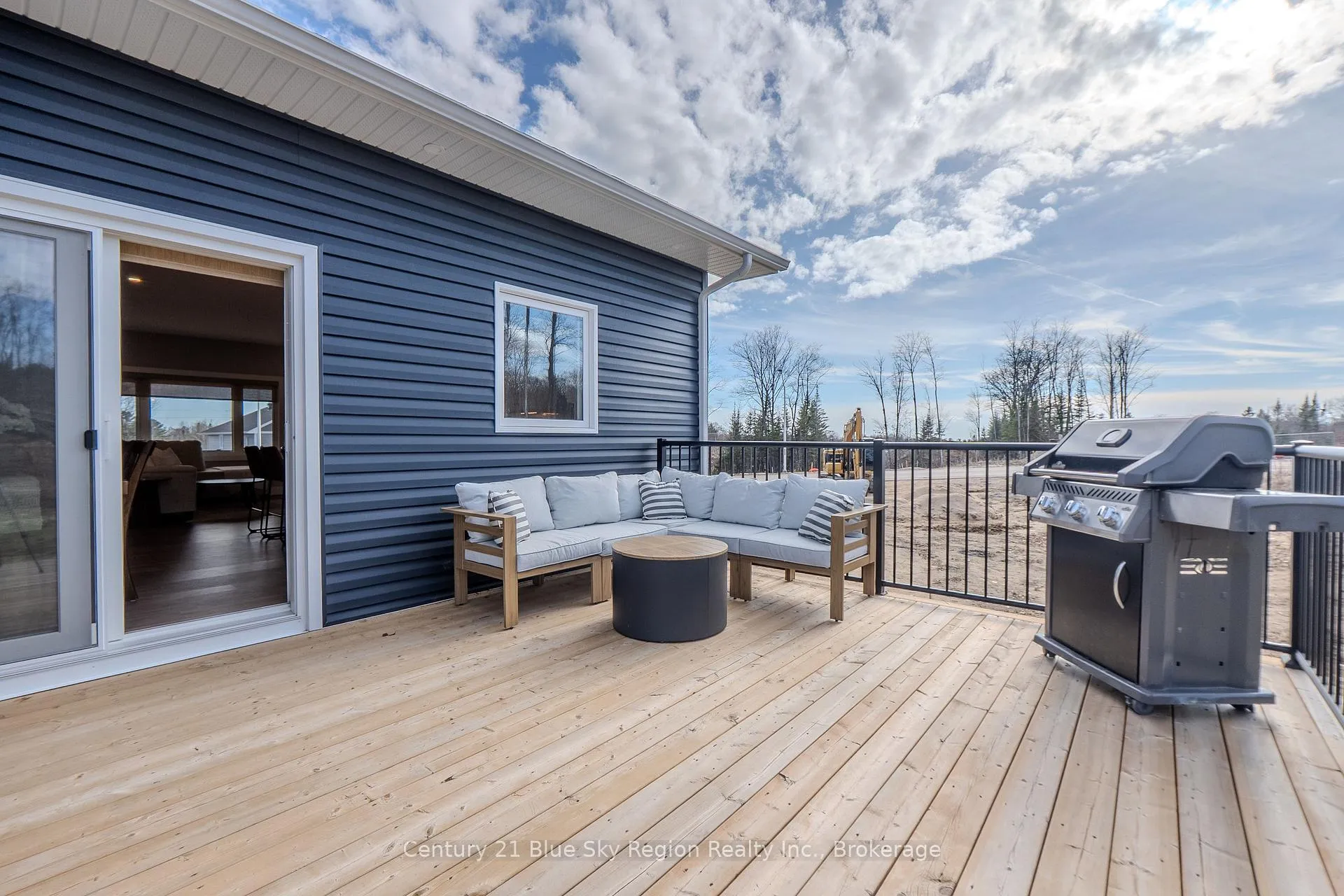 Photo 34 of 14 Evan Place, North Bay, Airport — HOMEH