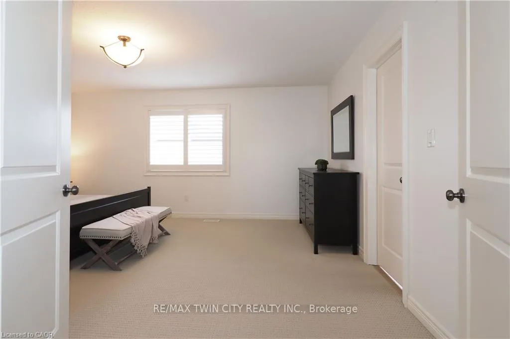 Photo 30 of 108 Hunsberger Drive, Wilmot — HOMEH
