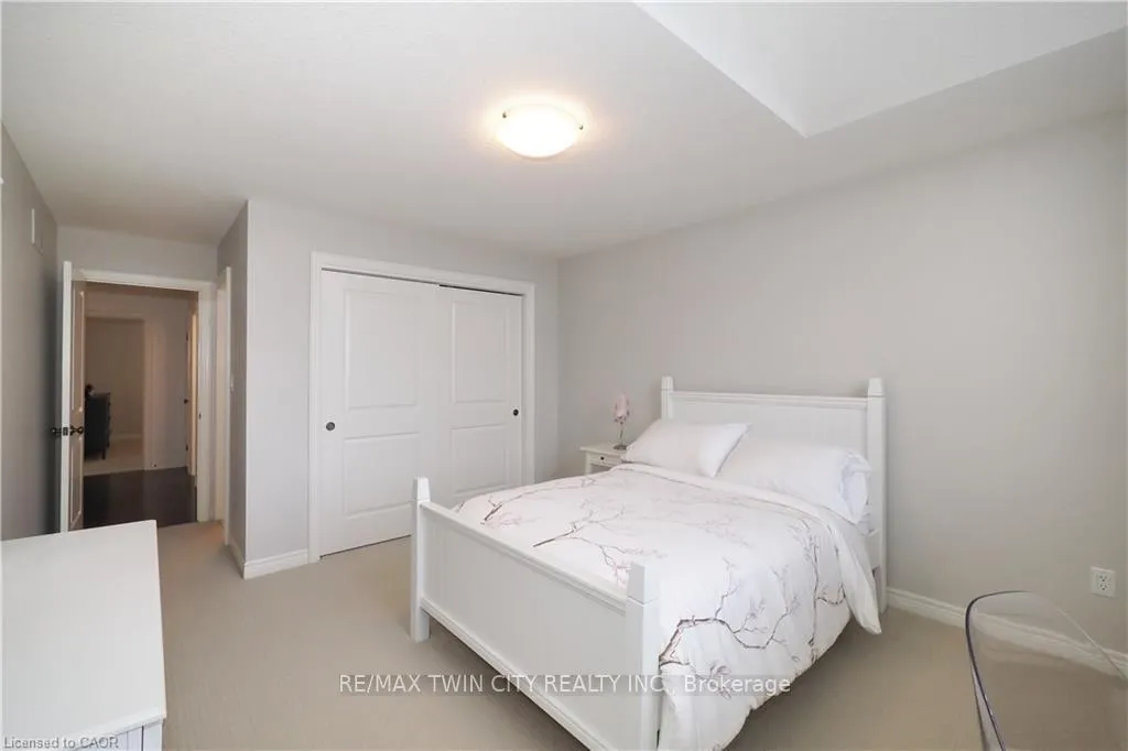 Photo 40 of 108 Hunsberger Drive, Wilmot — HOMEH