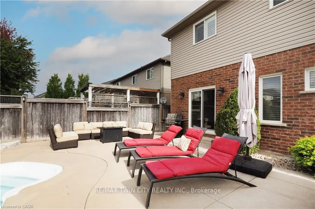Photo 48 of 108 Hunsberger Drive, Wilmot — HOMEH