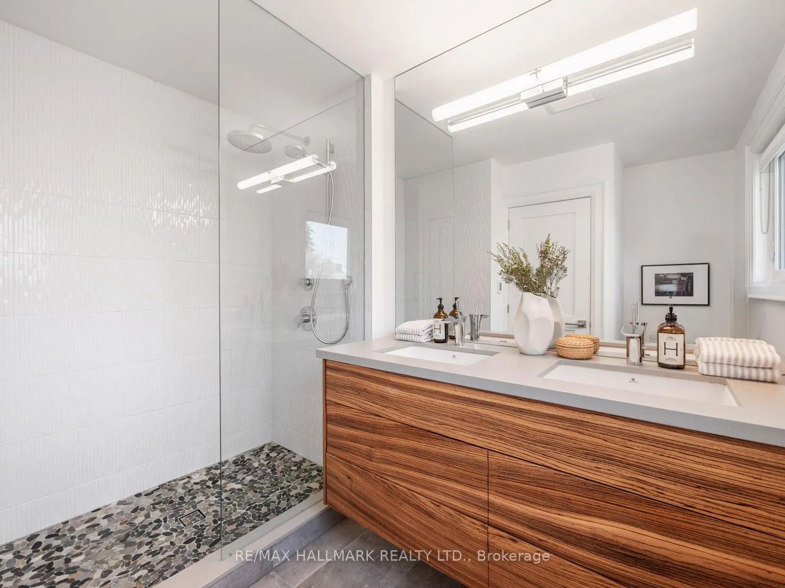 Photo 28 of 74 Nealon Avenue, Toronto, Broadview North — HOMEH