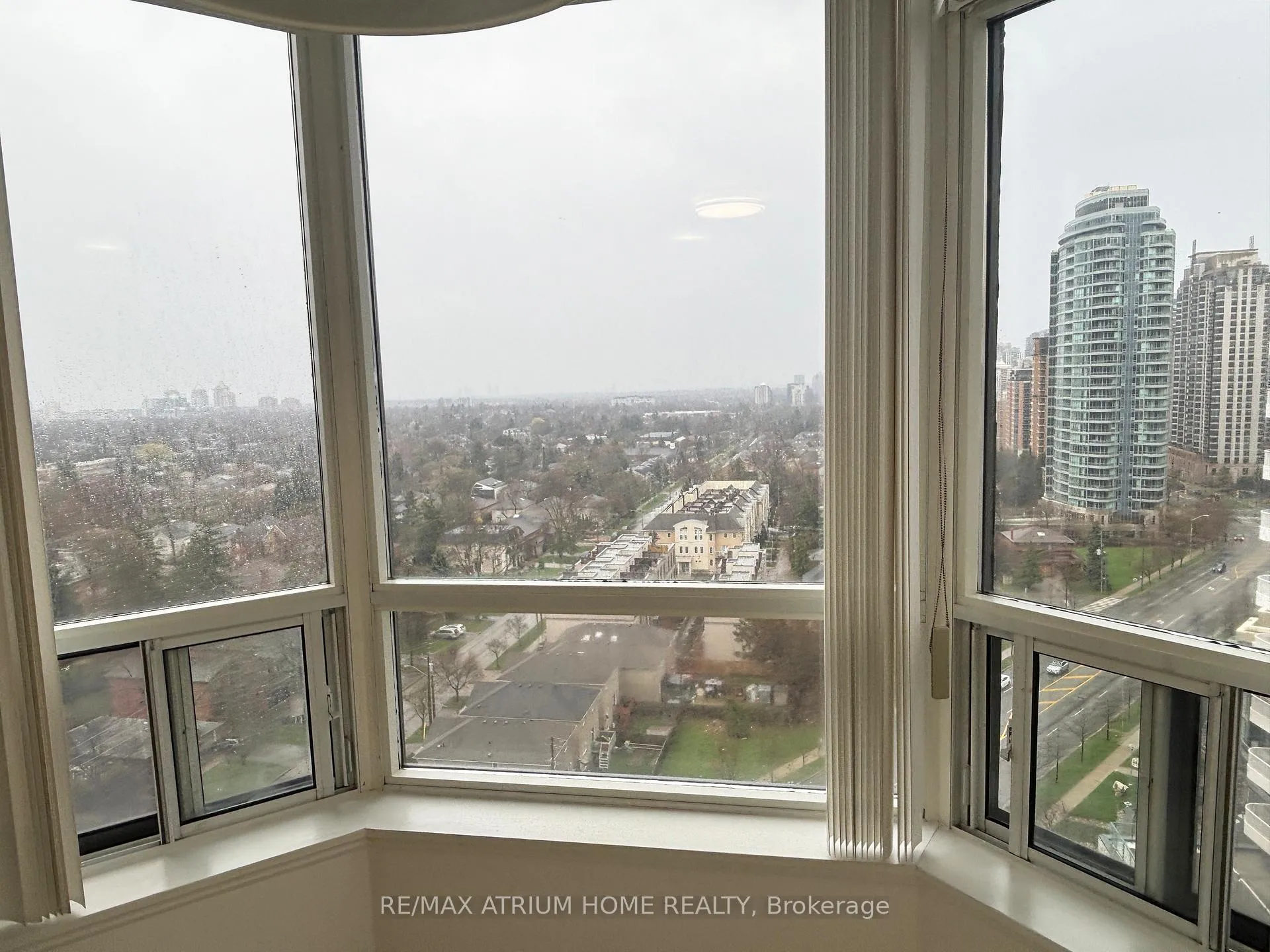 Photo 7 of Unit 1910, 35 Finch Avenue E, North York, Willowdale East — HOMEH