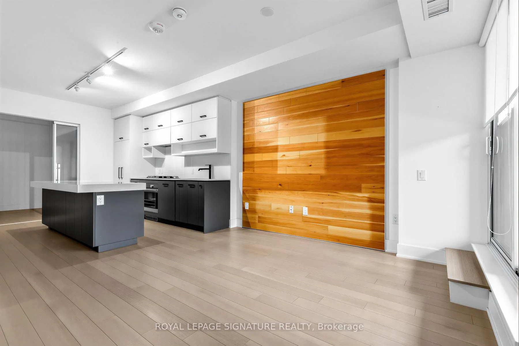 Photo 12 of Unit 203, 1888 Queen Street E, Toronto, The Beaches — HOMEH