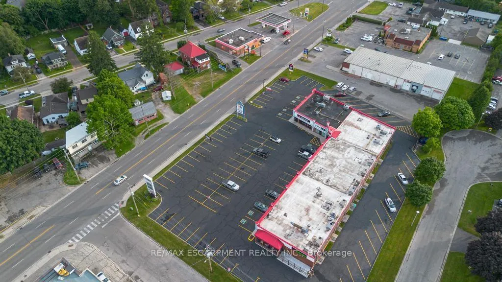 Photo 11 of 11 Elizabeth Road, Norfolk, Simcoe — HOMEH