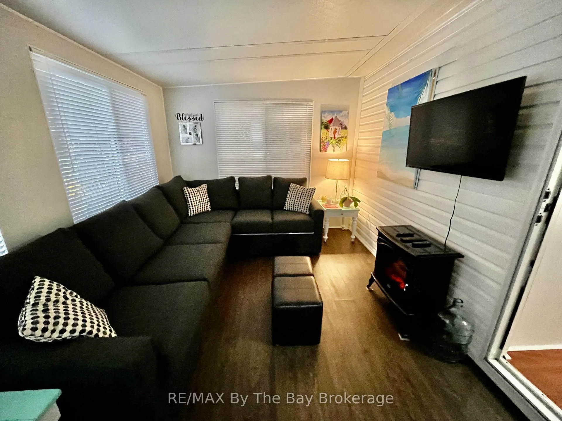 Photo 10 of Unit 68, 85 Theme Park Drive, Wasaga Beach — HOMEH