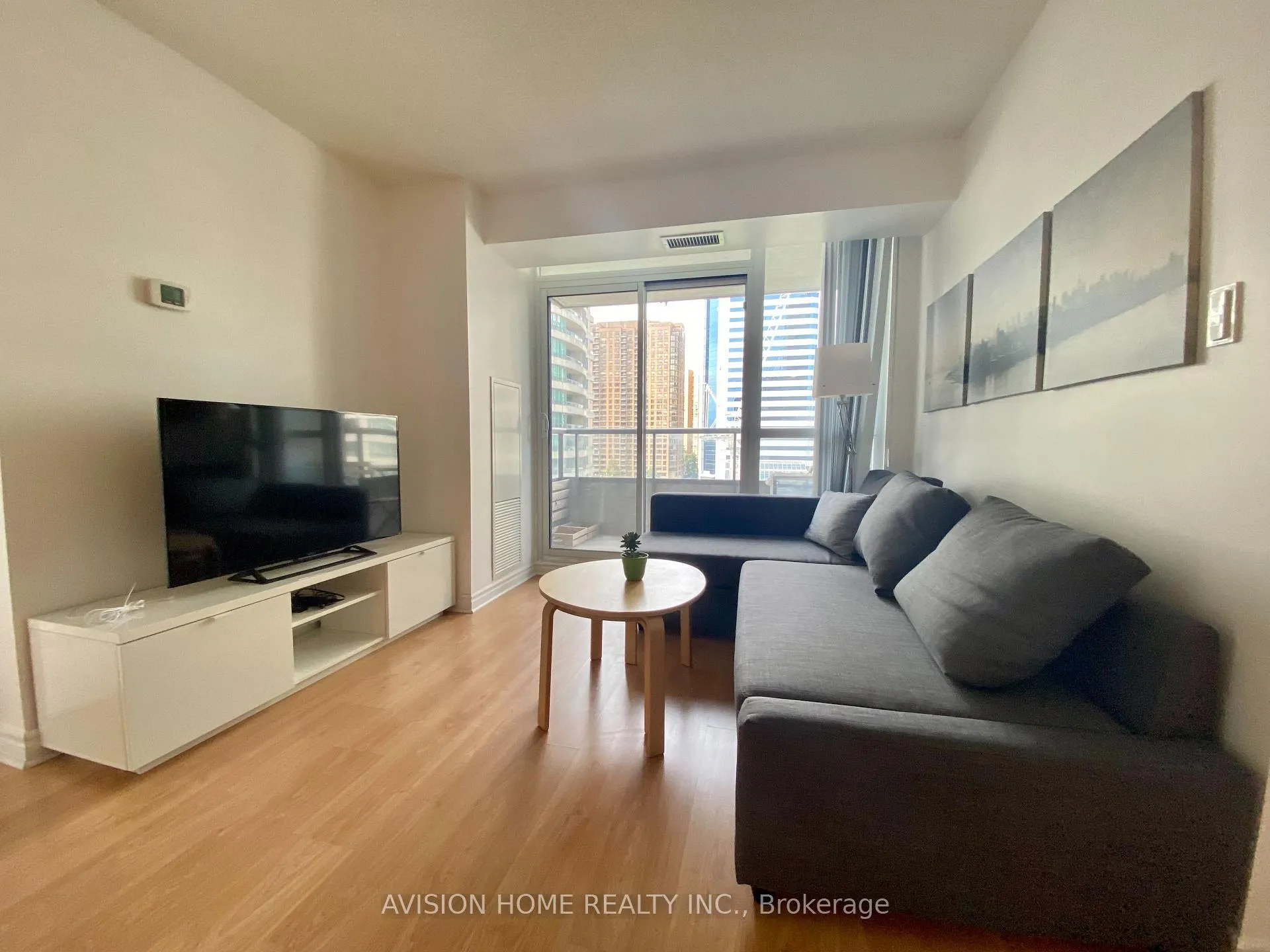 Photo 4 of Unit 1011, 35 Hollywood Avenue, North York, Willowdale East — HOMEH