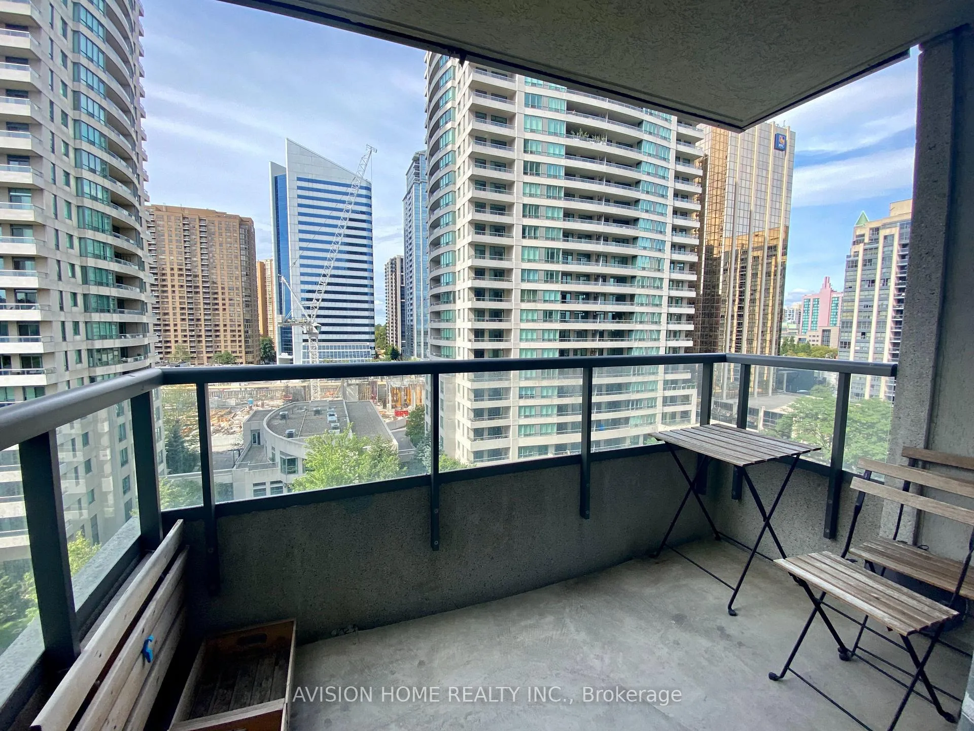 Photo 12 of Unit 1011, 35 Hollywood Avenue, North York, Willowdale East — HOMEH