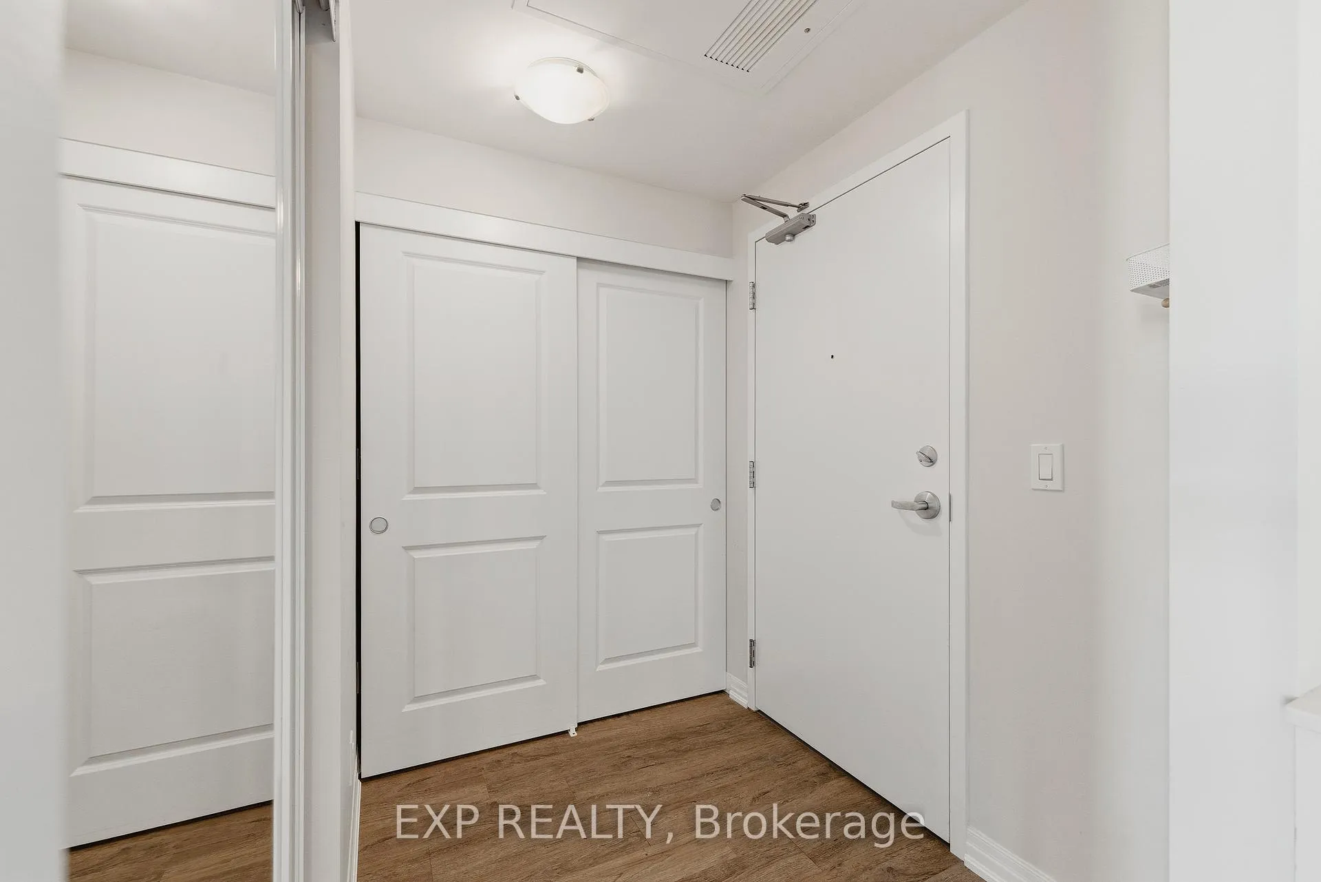 Photo 3 of Unit 206, 195 Commonwealth Street, Kitchener, Larentian West — HOMEH