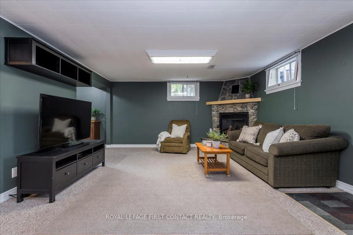Photo 21 of 32 Springhome Road, Barrie, Allandale Heights — HOMEH