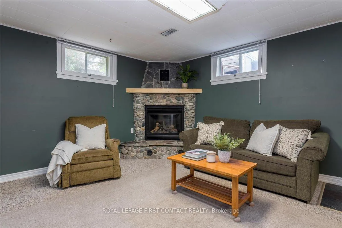 Photo 22 of 32 Springhome Road, Barrie, Allandale Heights — HOMEH
