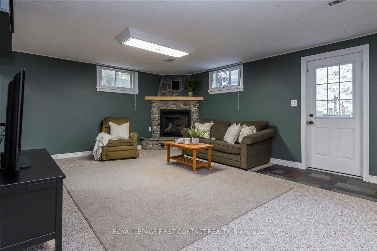 Photo 23 of 32 Springhome Road, Barrie, Allandale Heights — HOMEH