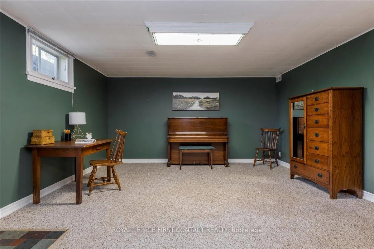 Photo 24 of 32 Springhome Road, Barrie, Allandale Heights — HOMEH