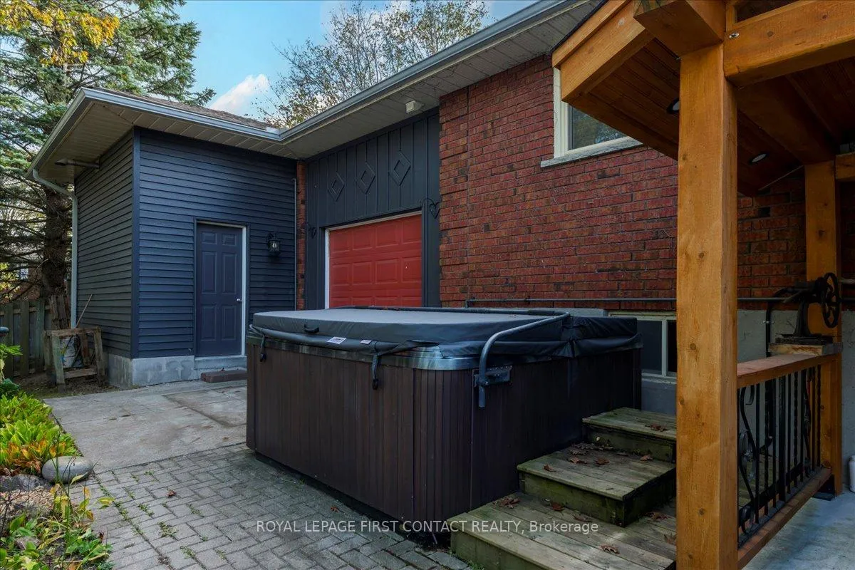 Photo 30 of 32 Springhome Road, Barrie, Allandale Heights — HOMEH