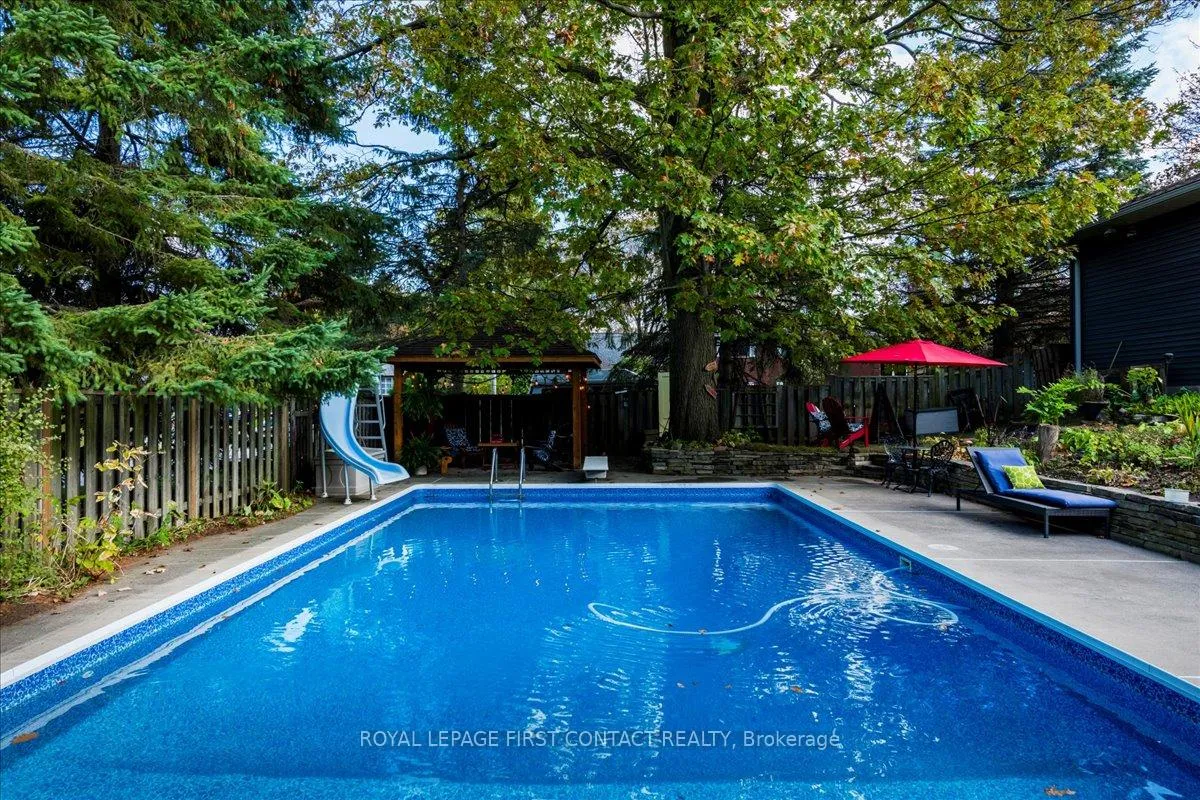 Photo 34 of 32 Springhome Road, Barrie, Allandale Heights — HOMEH