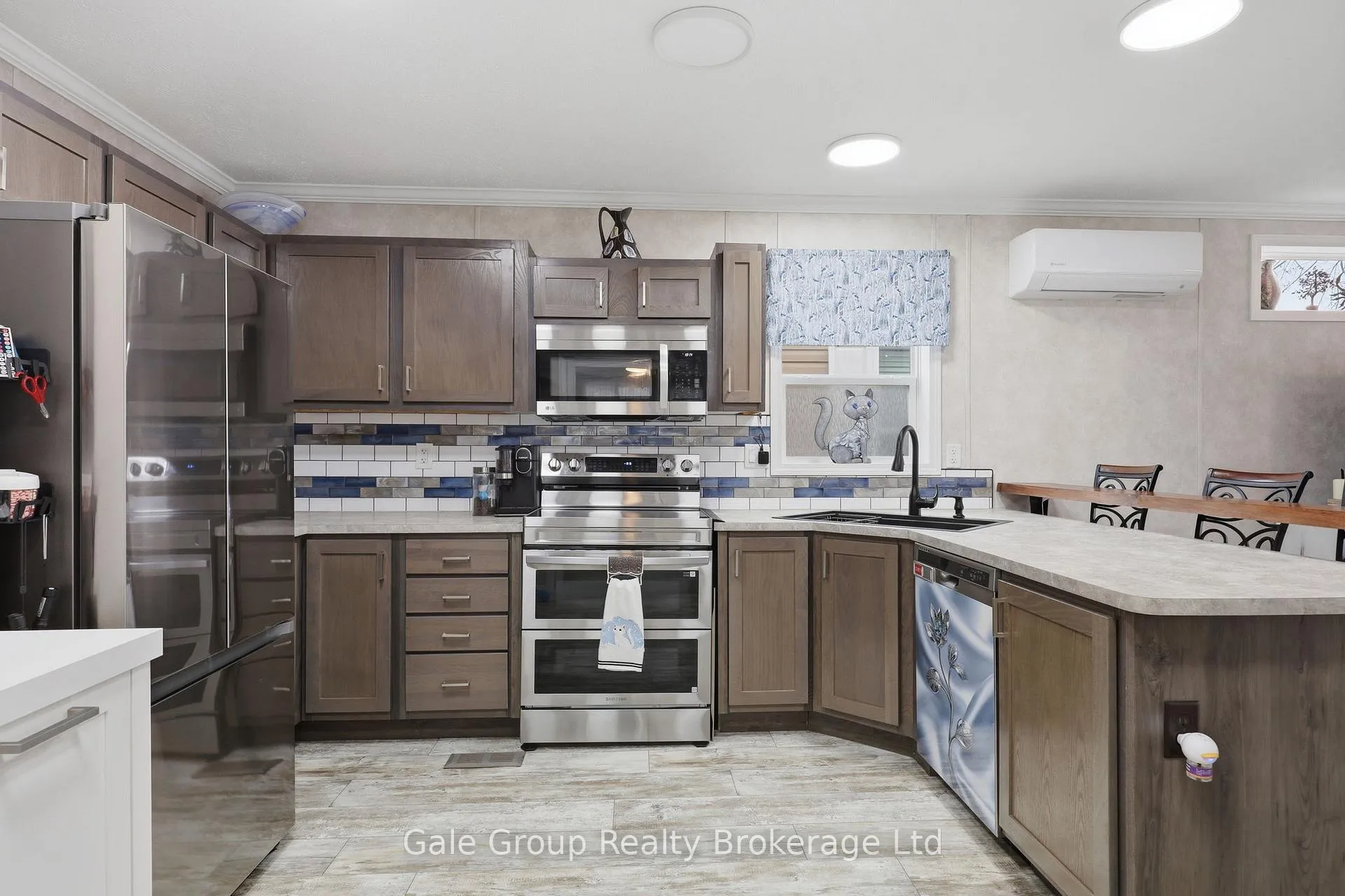 Photo 15 of Unit 606, 99 Forth Concession Road, Brockton — HOMEH