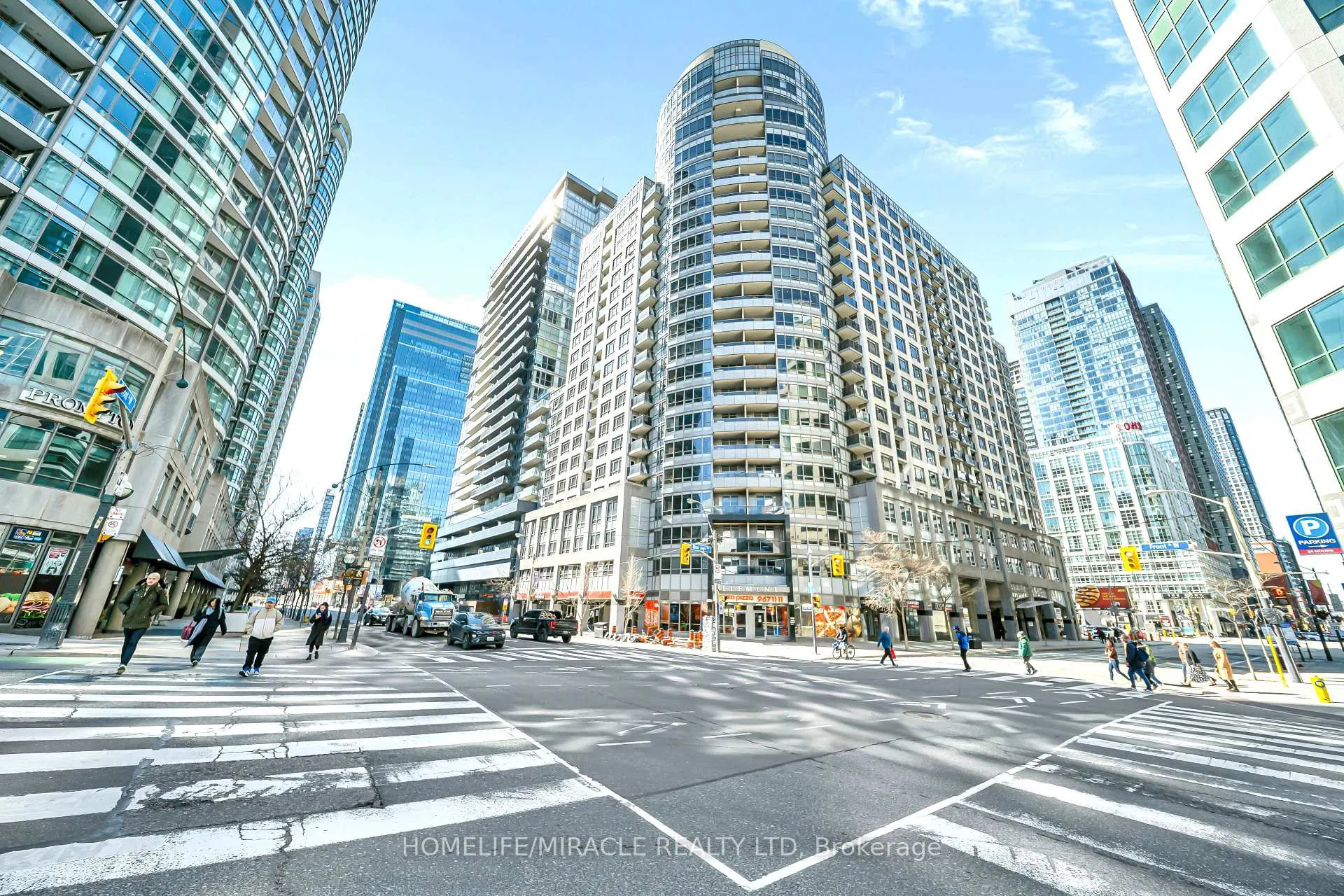 Photo 1 of Unit 1615, 20 Blue Jays Way, Toronto, Waterfront Communities — HOMEH
