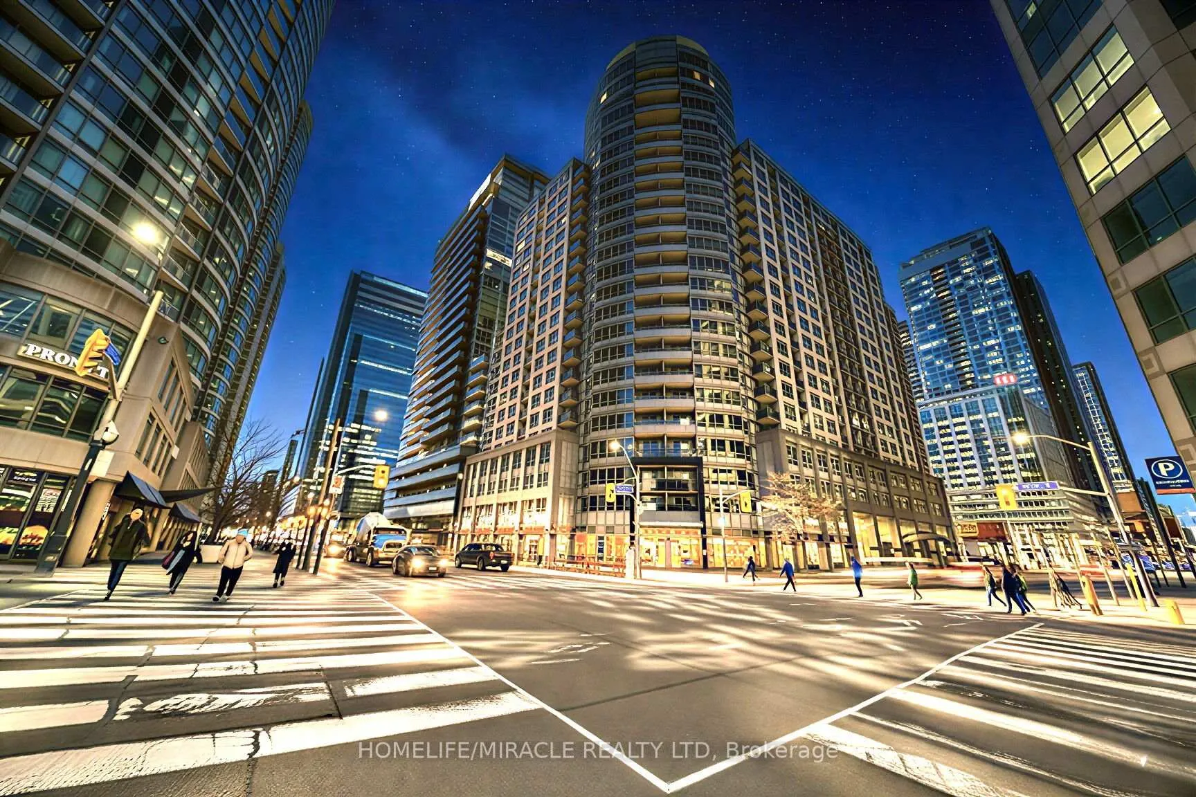 Photo 2 of Unit 1615, 20 Blue Jays Way, Toronto, Waterfront Communities — HOMEH