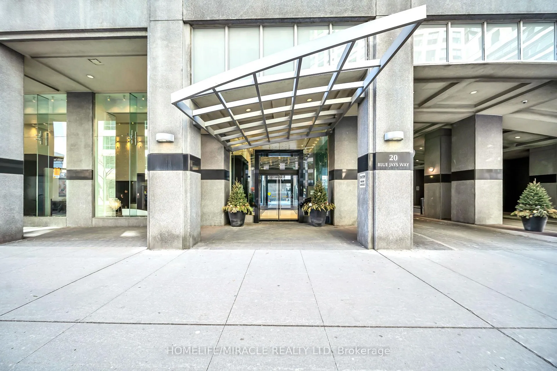 Photo 6 of Unit 1615, 20 Blue Jays Way, Toronto, Waterfront Communities — HOMEH