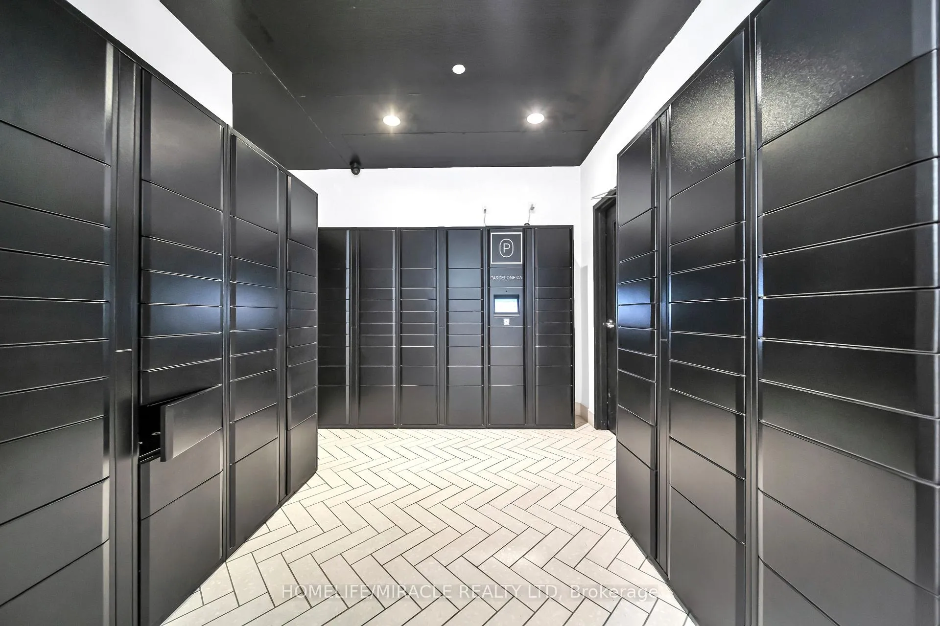 Photo 10 of Unit 1615, 20 Blue Jays Way, Toronto, Waterfront Communities — HOMEH