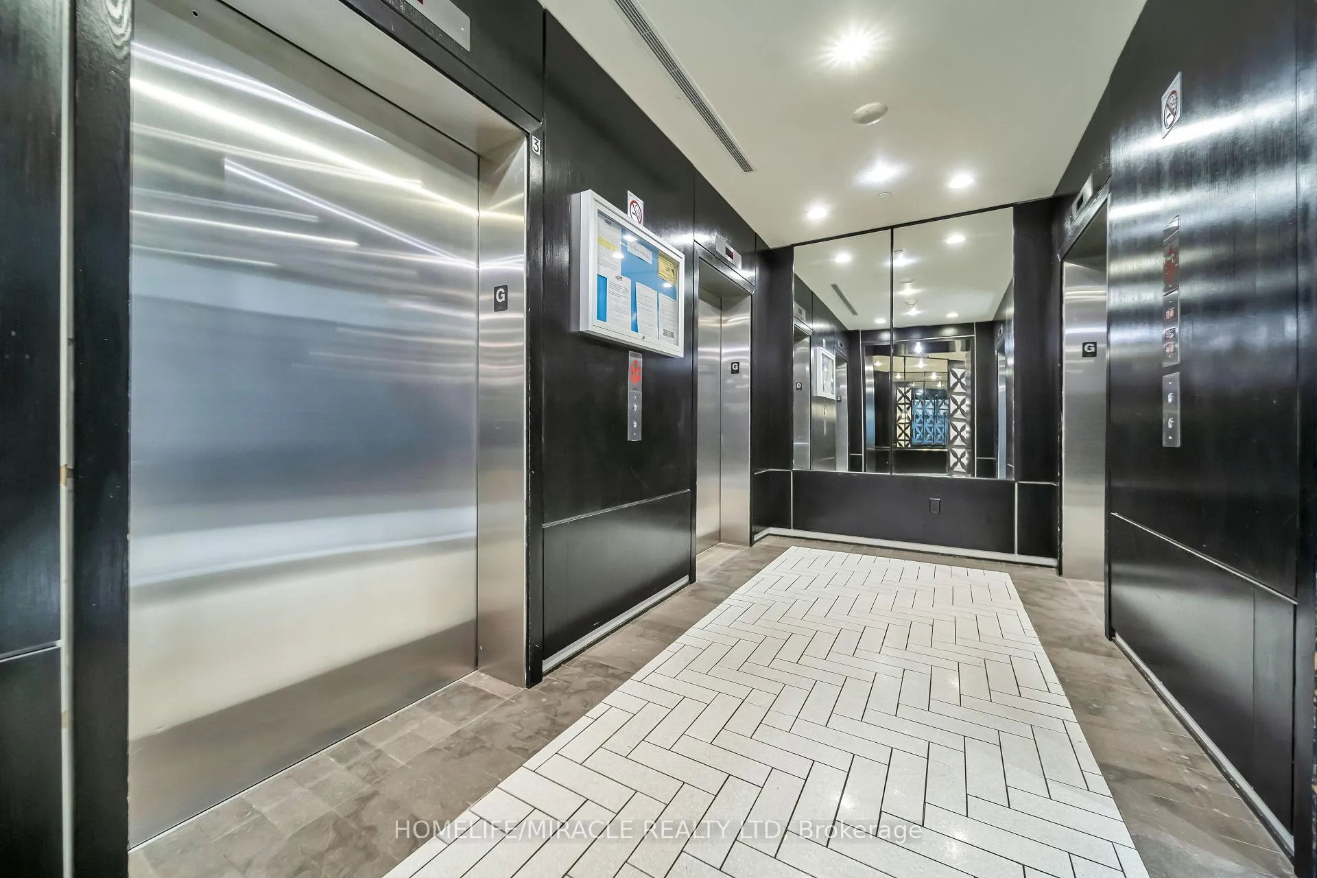 Photo 14 of Unit 1615, 20 Blue Jays Way, Toronto, Waterfront Communities — HOMEH