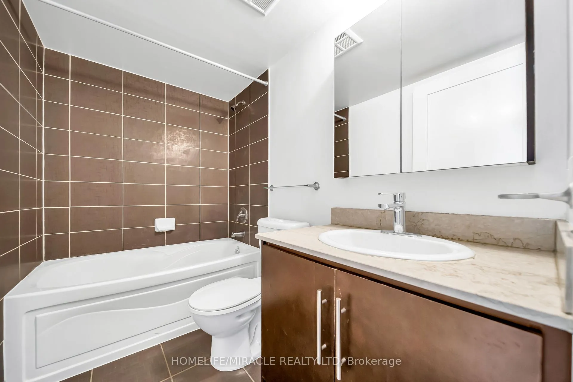 Photo 20 of Unit 1615, 20 Blue Jays Way, Toronto, Waterfront Communities — HOMEH