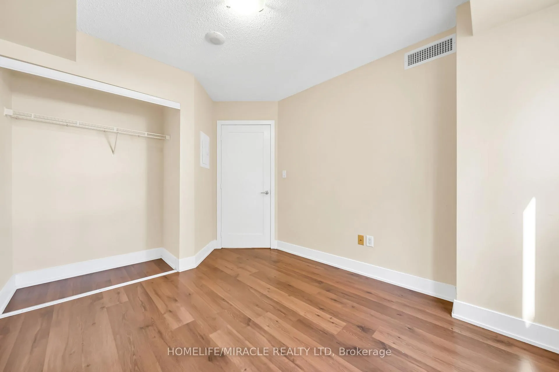Photo 33 of Unit 1615, 20 Blue Jays Way, Toronto, Waterfront Communities — HOMEH